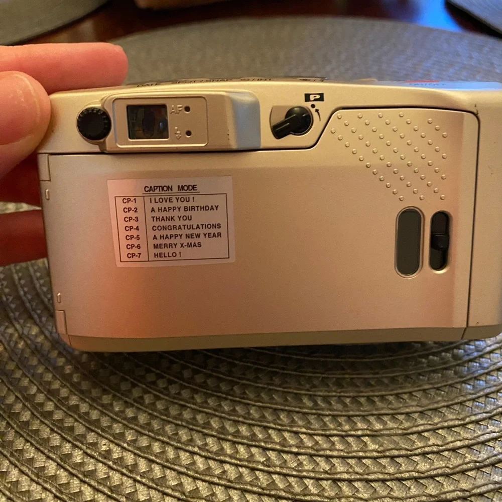 Gold Samsung Evoca 140S Quartz Date 35mm Camera & Case w/ Original Instructions
